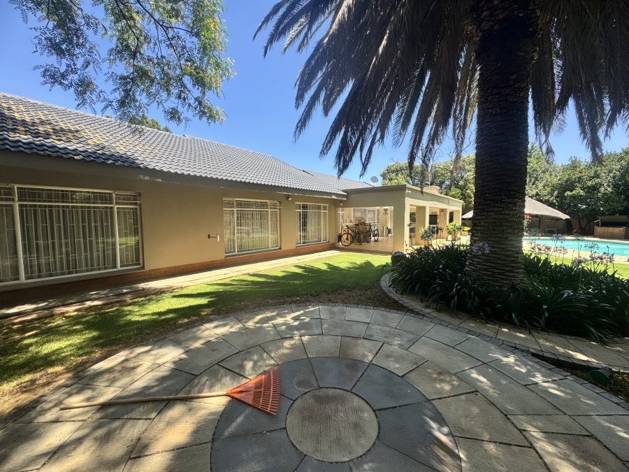 4 Bedroom Property for Sale in Flamwood North West